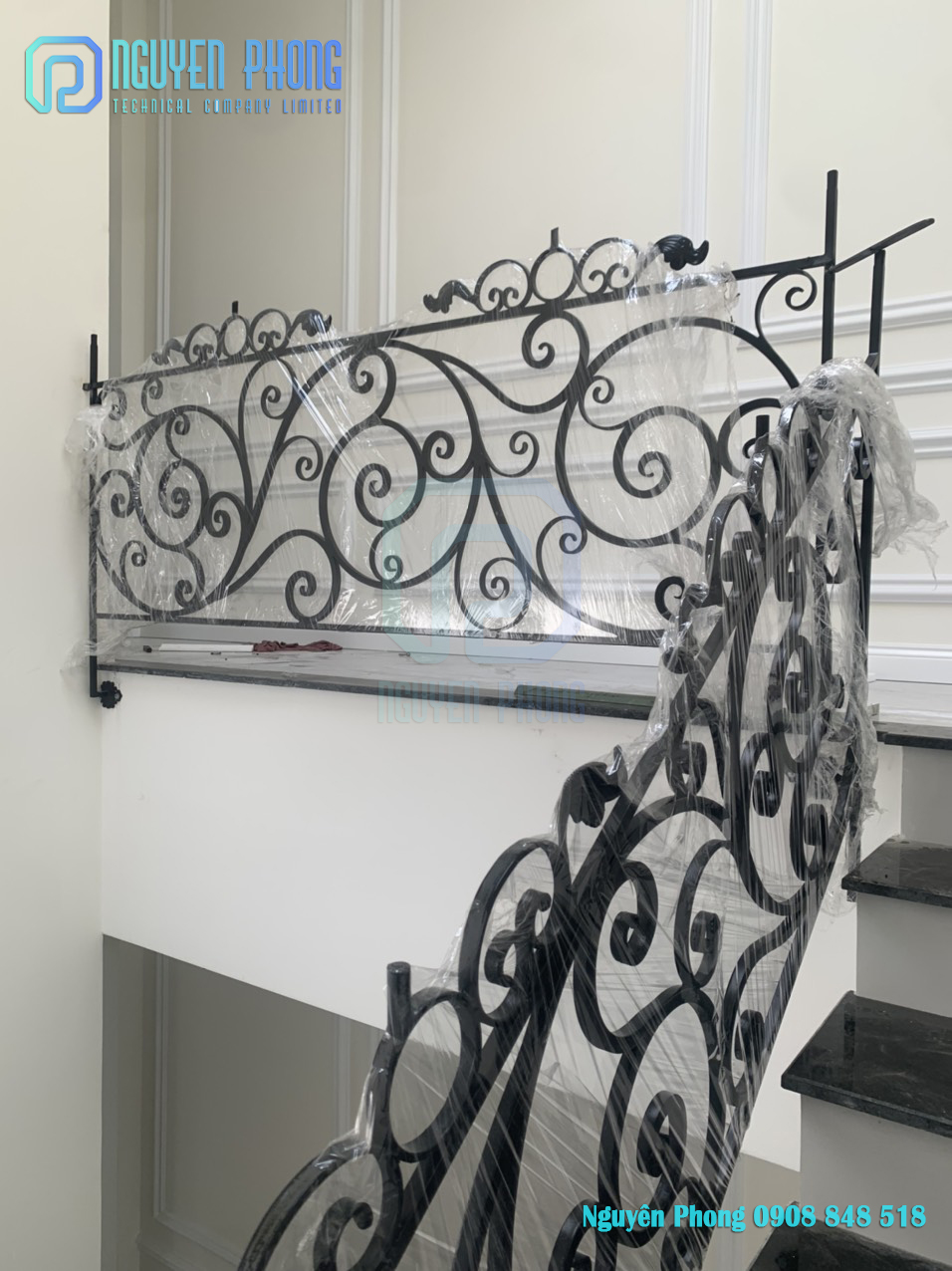 stairs-railing-design-iron-staircase-railing-balustrades-handrails-for housing-villa-1.jpg